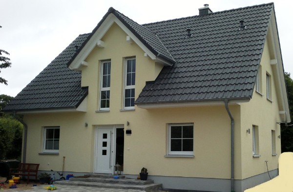 EFH mit sichtbaren Freigebinden