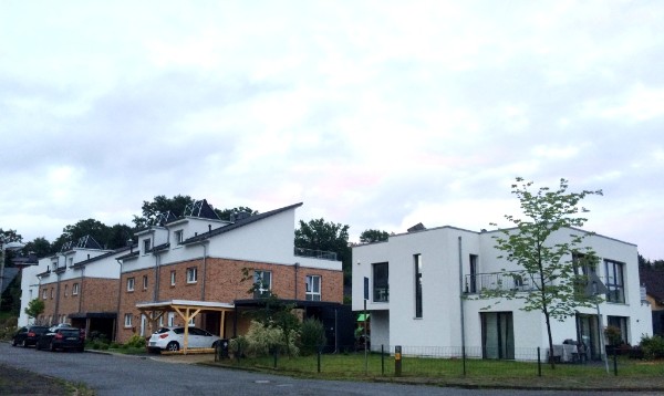 6 Doppelhaush&auml;lften + 3 ETW